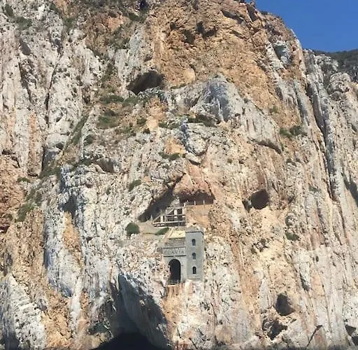 La Maison Apache Cod Iun: R8196 * Gonnesa