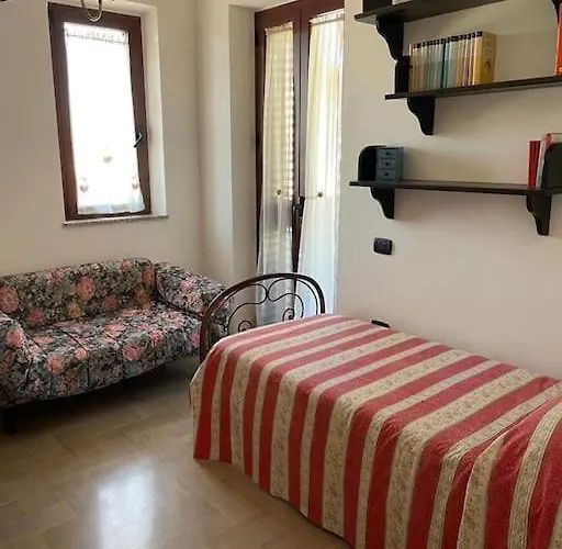 La Maison Apache Cod Iun: R8196 贡内萨